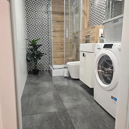 Apartment Sense New - Main Station And Center *