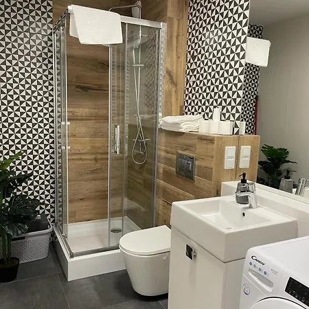 Apartmán Sense New - Main Station And Center