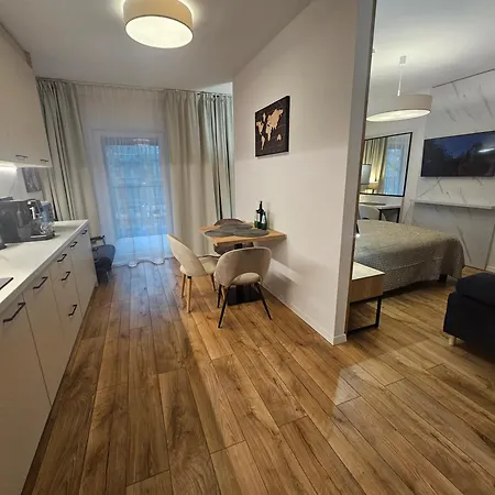 Sense New - Main Station And Center Apartmán