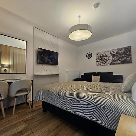 Sense New - Main Station And Center Apartmán