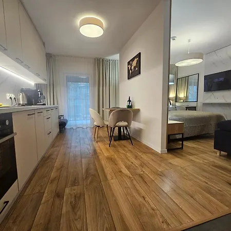 Sense New - Main Station And Center Apartmán *