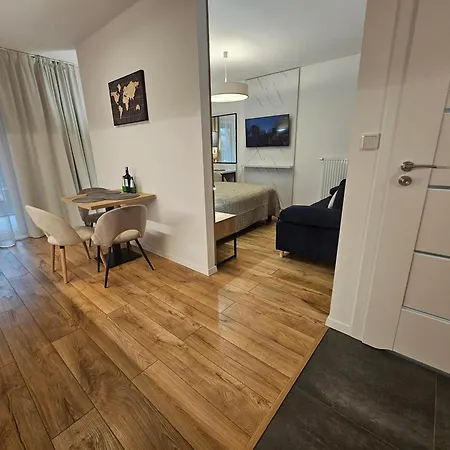 Sense New - Main Station And Center Apartmán *